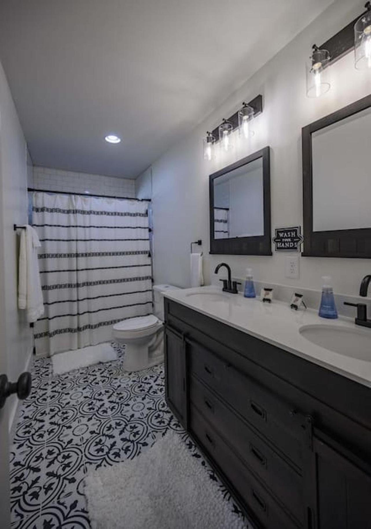 Gorgeous Renovated Home With Large & Private Lot Winchester 外观 照片