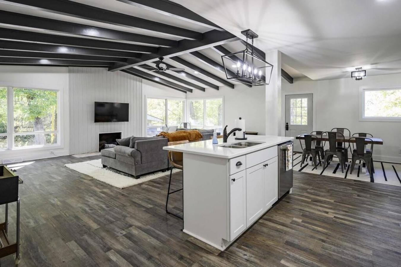 Gorgeous Renovated Home With Large & Private Lot Winchester 外观 照片